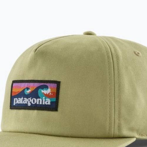 Шапка с козирка Patagonia Boardshort Label Funfarer Cap gumtree green