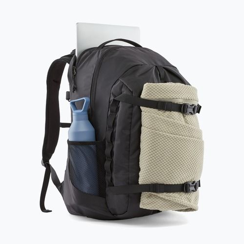 Туристическа раница Patagonia Refugio Day 32 l black