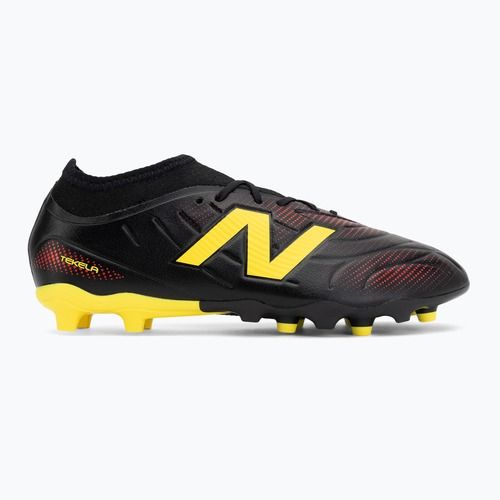 Детски футболни обувки New Balance Tekela Team V5 black 100/punch yellow/fire cracker