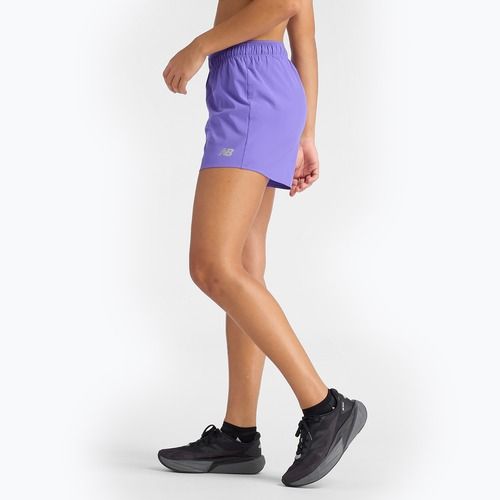 Дамски шорти за бягане New Balance RC 5“ electric purple