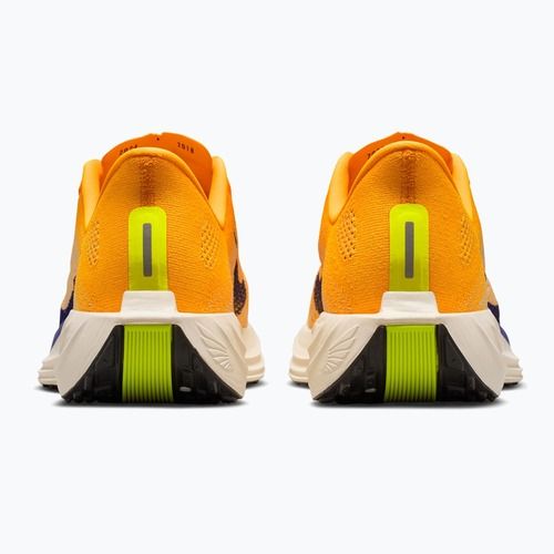 Мъжки обувки за бягане Nike Pegasus Plus laser orange/alabaster/sail/indigo burst