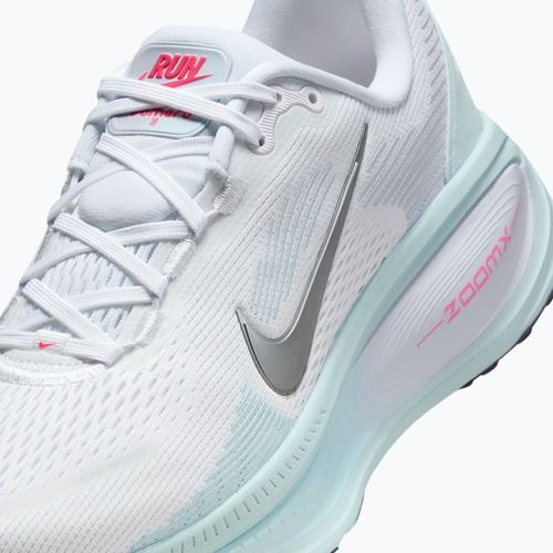 Дамски обувки за бягане Nike Vomero 18 white/glacier blue/metallic silver