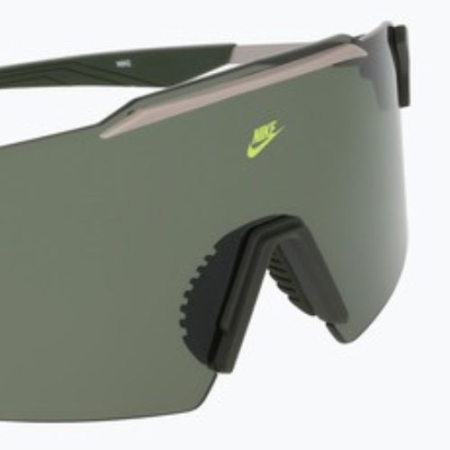 Слънчеви очила Nike Limitless Shield sequoia/green