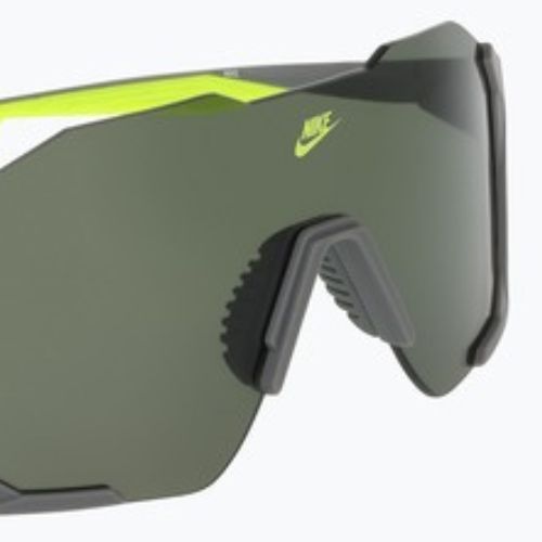 Слънчеви очила Nike Charged Shield matte smoke grey/green