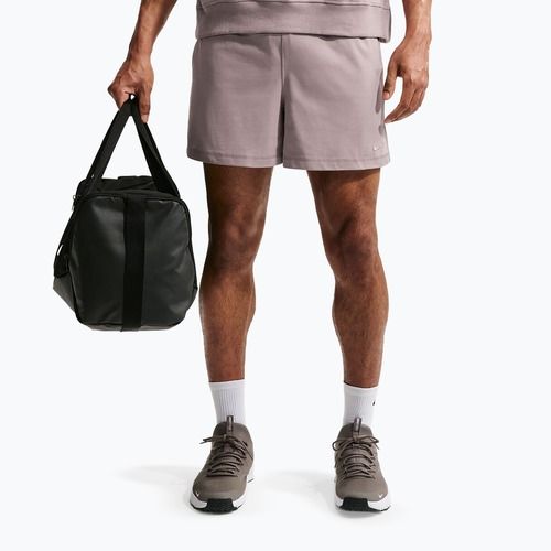 Мъжки къси панталони/шорти Nike Athletic Club Dri-Fit 5" light violet ore/pale ivory/light violet ore