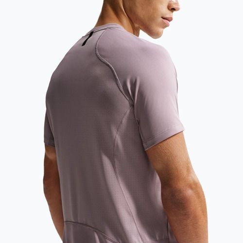 Мъжка тренировъчна тениска Nike Pro Training Dri-Fit light violet ore/black