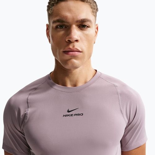 Мъжка тренировъчна тениска Nike Pro Training Dri-Fit light violet ore/black