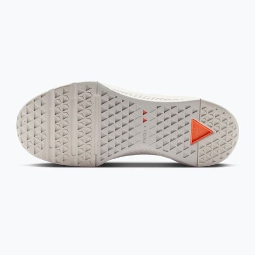 Дамски обувки за тренировка Nike Metcon 10 sail/phantom/ice peach/orange pulse