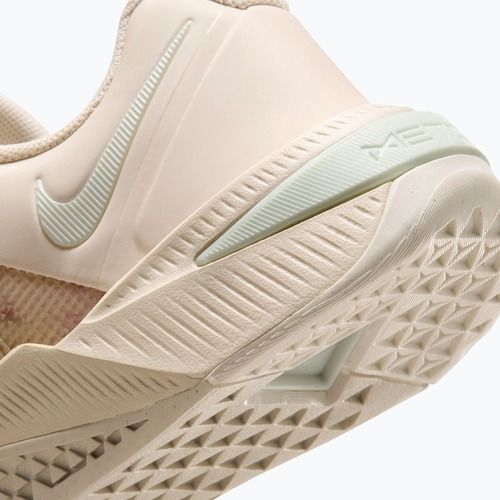 Дамски обувки за тренировка Nike Metcon 10 SE chalk/light orewood brown/light silver