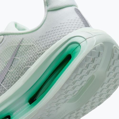 Дамски обувки за бягане Nike Vomero Premium barely green/metallic silver