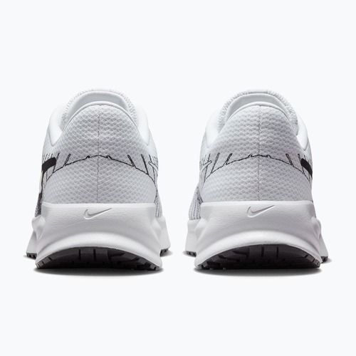 Мъжки обувки за бягане Nike Run Defy white/black