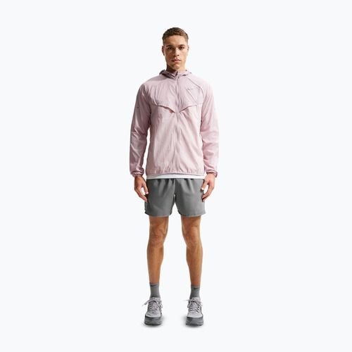 Мъжко яке за бягане Nike Stride Repel UV particle rose/silt red