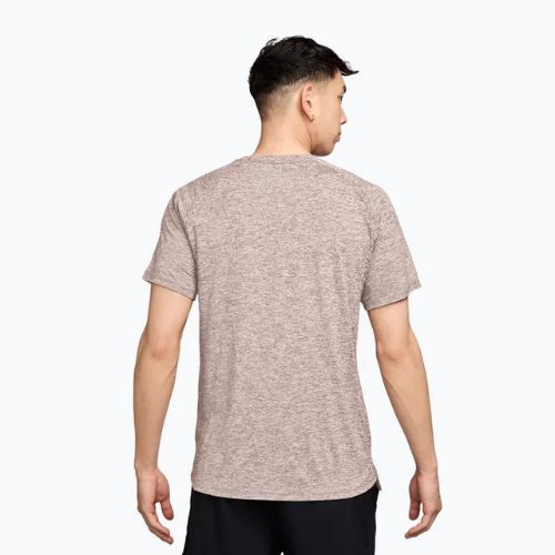 Мъжка тениска за бягане Nike Stride ADV silt red