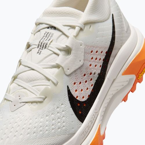 Дамски маратонки за бягане Nike ACG Zegama Trail summit white/phantom/safety orange/black