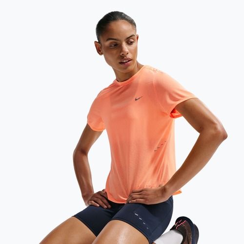 Дамска тениска за бягане Nike Swift Breathe Dri-Fit orange pulse/photon dust