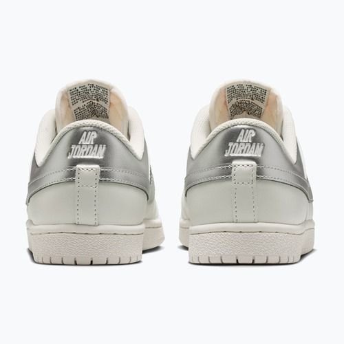 Дамски обувки Nike Air Jordan Skyline Low swan/black/metallic silver