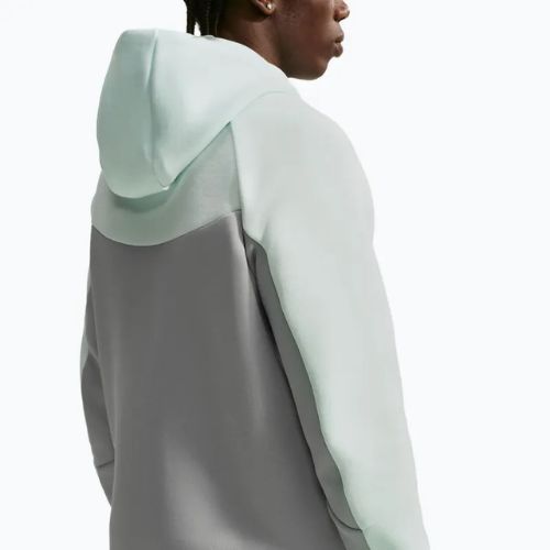 Мъжки суитшърт Nike Tech Windrunner Full Zip barely green/light silver/black