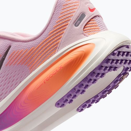 Обувки за бягане Nike Vomero 18 pink foam/bright violet/sail/tattoo