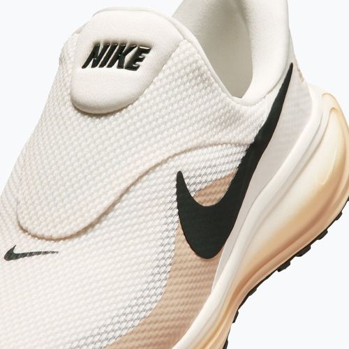 Мъжки обувки за бягане Nike Revolution 8 EasyOn pale ivory/sail/linen/black spruce