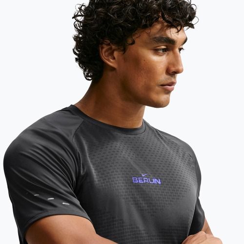 Мъжка тениска за бягане Nike Stride anthracite