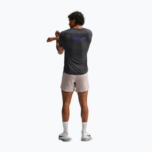 Мъжка тениска за бягане Nike Stride anthracite