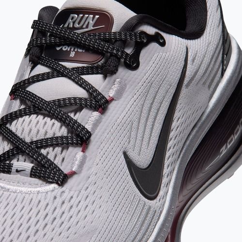 Дамски обувки за бягане Nike Vomero 18 vast grey/metallic silver/black