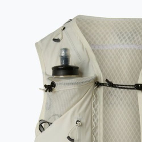 Жилетка за бягане ASICS Fujitrail cream