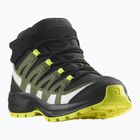Детски ботуши за трекинг Salomon Xa Pro V8 Mid CSWP черни/дълбоко лишейно зелено/сигурно жълто