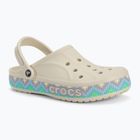 Джапанки Crocs Bayaband Chevron Band Clog stucco/multi