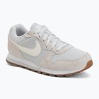 Дамски обувки Nike MD Runner 2 photon dust/white/gum med brown/sail