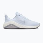 Дамски обувки за тренировка Nike Bella 7 football grey/sail/metallic cool grey