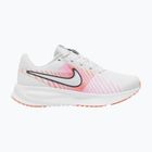 Дамски обувки за бягане Nike Run Defy white/hyper pink/crimson bliss/gridiron