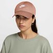 Nike Club Неструктурирана бейзболна шапка Futura Wash розово злато/бяло
