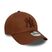 Зимна шапка New Era League Essential 9Forty New York Yankees dark auburn