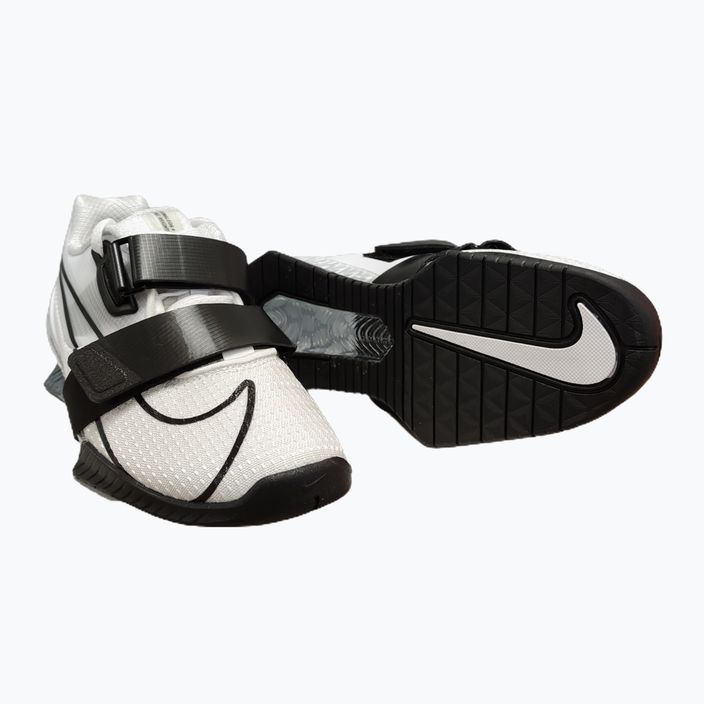 Nike Romaleos 4 бели/черни обувки за вдигане на тежести 13