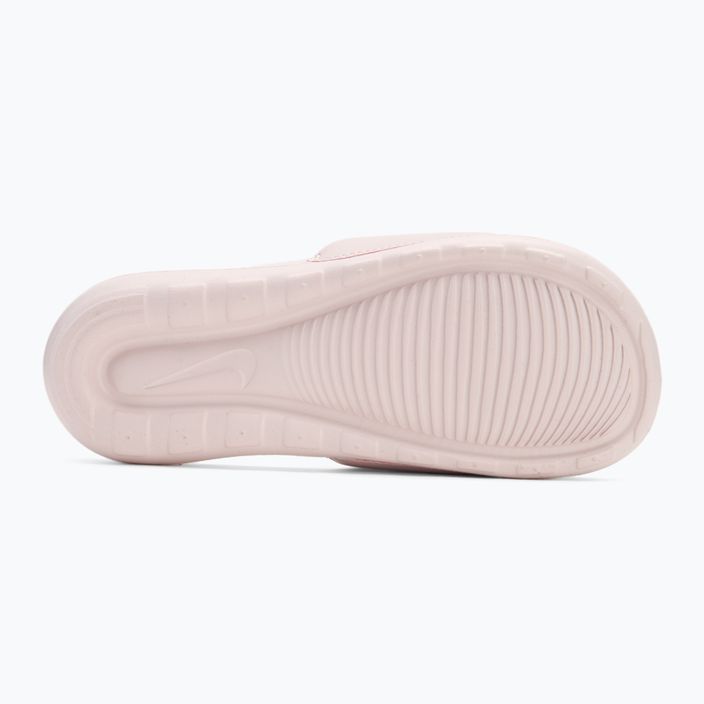 Nike Victori One Slide дамски джапанки barely rose/barely rose/metallic silver 4