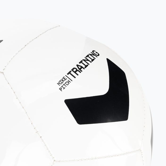 Футболна топка Nike Pitch Training бяла/черна/сребърна размер 4 3
