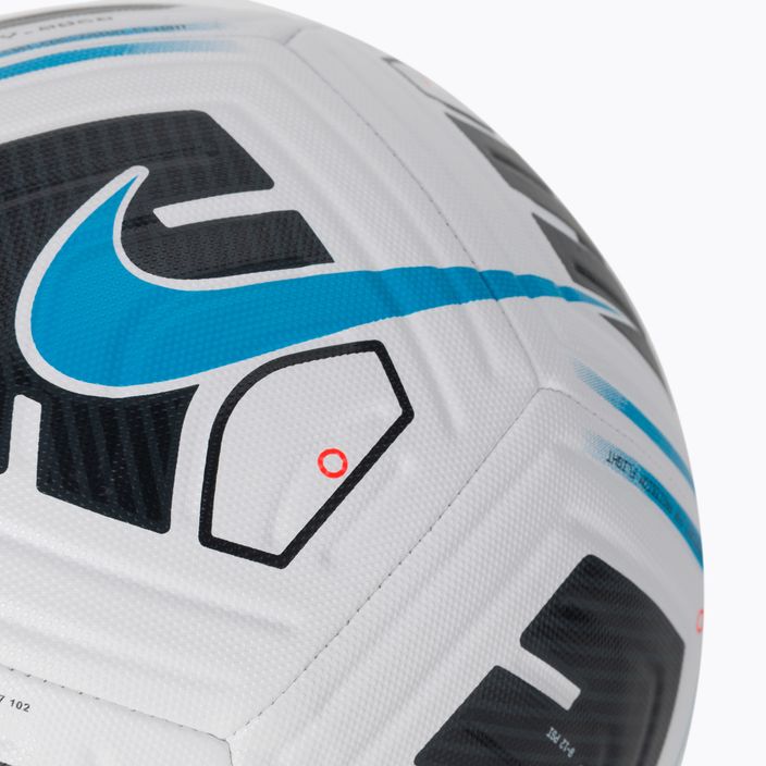 Nike Academy Team 102 футболна топка в бяло черно и синьо CU8047 3