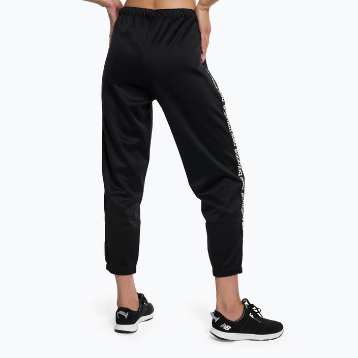 Дамски панталони за тренировка New Balance Relentless Performance Fleece black NBWP13176 3