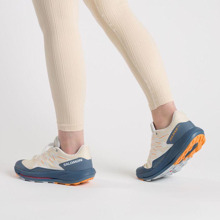 Дамски обувки за бягане Salomon Pulsar Trail бежово-сив L47210600 3