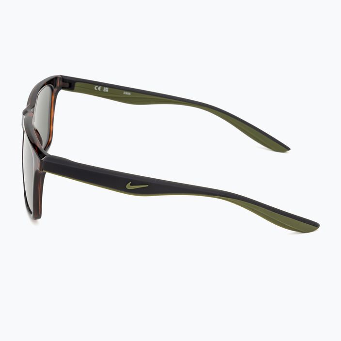 Мъжки слънчеви очила Nike Chak в цвят костенурка/зелено 4
