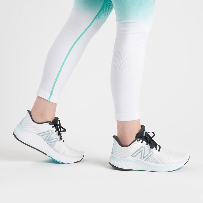 Дамски обувки за бягане New Balance Fresh Foam X Vongo v5 сив WVNGOCW5 2