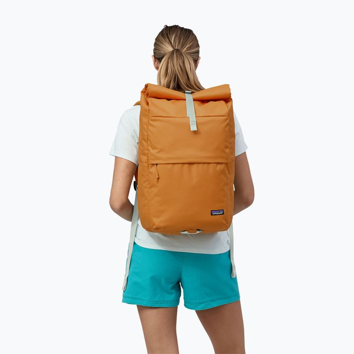 Градска раница Patagonia Fieldsmith Roll Top Pack 30 l golden carmel 3