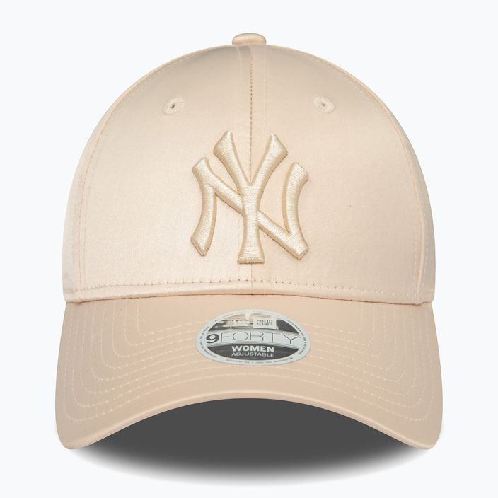 Дамска бейзболна шапка New Era Satin 9Forty New York Yankees light beige 2