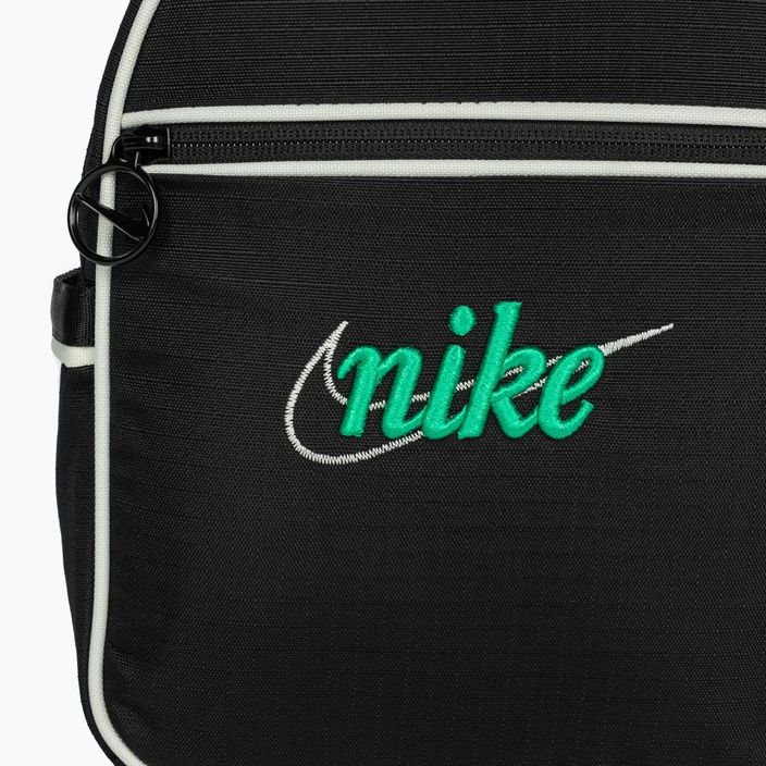 Nike Sportswear Градска раница за жени Futura 365 Mini 6 л черно/платно/стадионно зелено 5