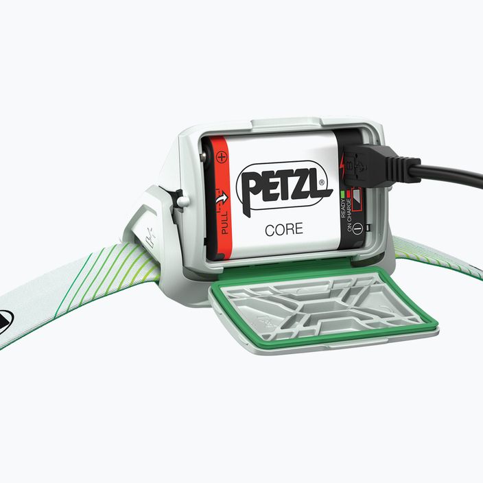 Petzl Actik Core фенер за глава зелен E065AA02 5