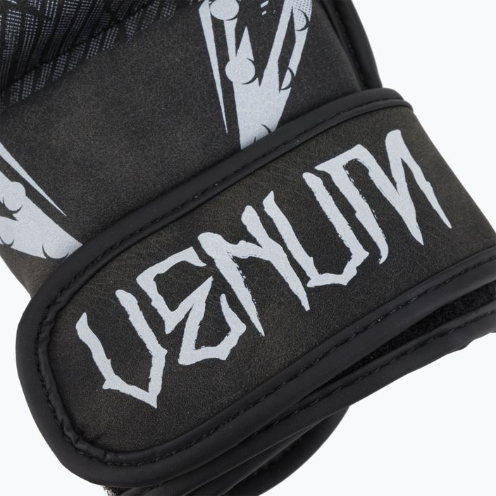 Мъжки боксови ръкавици Venum GLDTR 4.0 black and white VENUM-04166 7