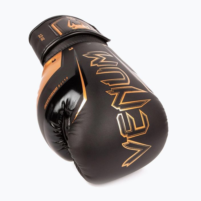 Боксови ръкавици Venum Elite Evo черни 04260-137 9