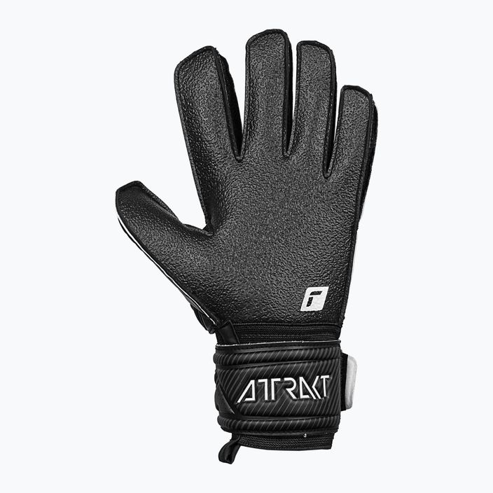 Reusch Attrakt Resist вратарски ръкавици черни 5270615-7700 7