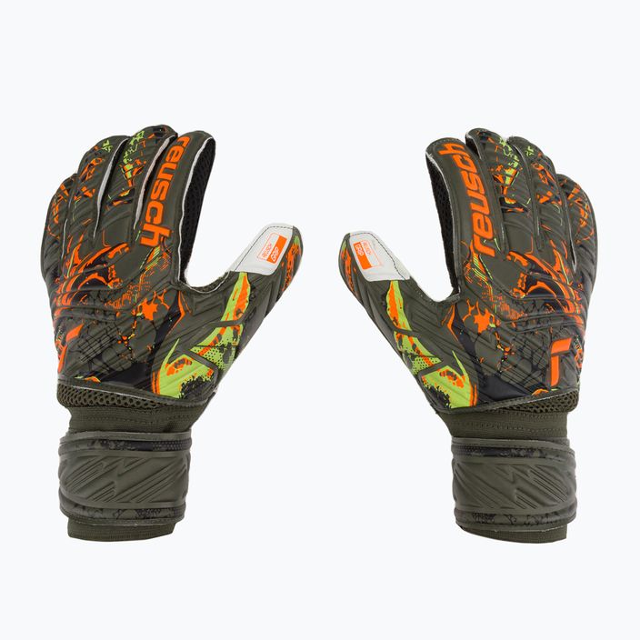 Reusch Attrakt Grip вратарски ръкавици зелени 5370018-5556